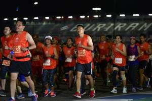 BIB: 21725, 27531, 26608, 29529, 27439, 092
                            <button type="button" onclick="openModal(10863248)" class="btn btn-primary btn-sm float-right btn-popup" data-toggle="modal" data-target=".modal-high-quality">
                        <i class="fas fa-shopping-cart"></i> Add to Cart
                    </button>
                                            <button type="button" onclick="isThisMe(10863248, true)" class="btn btn-success btn-sm float-right btn-popup btn-isme hidden" data-toggle="tooltip" data-placement="bottom" title="นี่คือรูปของคุณใช่ไหม คลิกที่นี่เพื่อเอาเข้าอัลบั้ม">
                        <i class="fas fa-plus"></i> Add to album
                    </button>
                    <button type="button" onclick="isThisMe(10863248, false)" class="btn btn-warning btn-sm float-right btn-popup btn-isnotme hidden">
                        <i class="fas fa-ban"></i> Remove from album
                    </button>